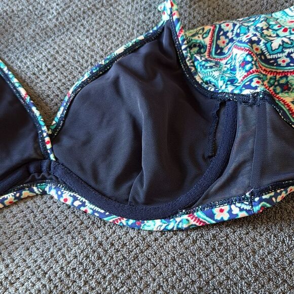 Athleta Monaco Wrap Halter‎ Bikini Top Boho Paisley Print 34D DD Swimsuit - Picture 7 of 9